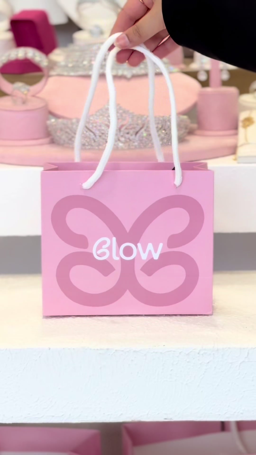 @GLOW ✨