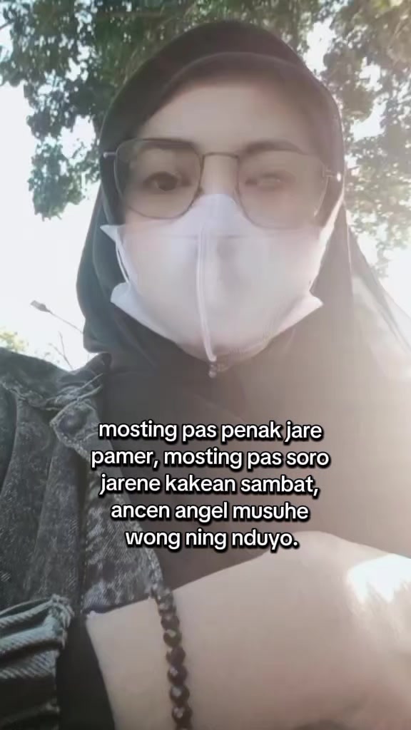 @Dari Kontak Anda