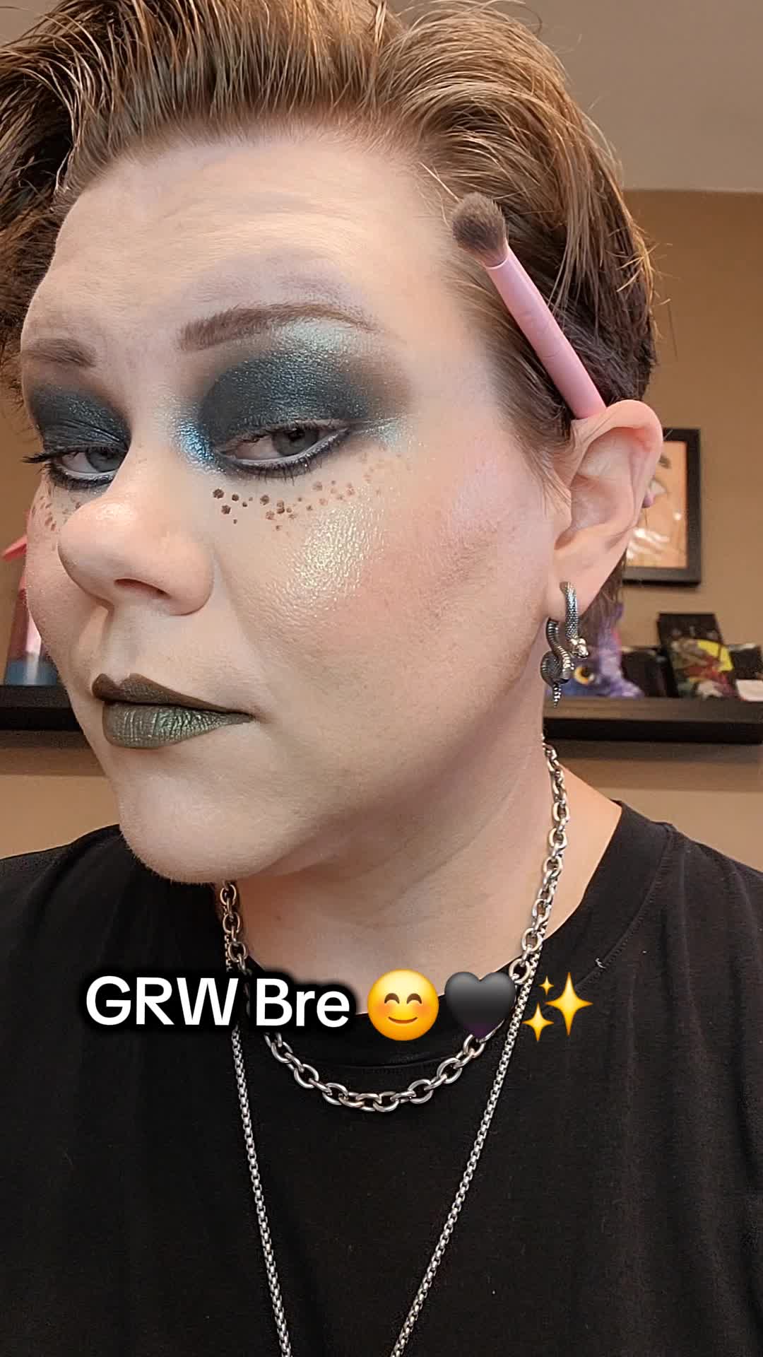 @Breanna's Bold Beauty 💄✨️
