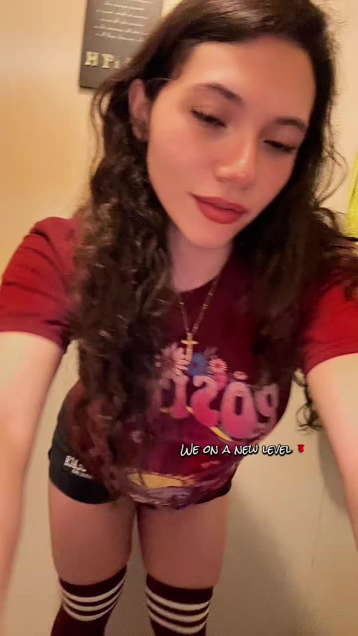 @Alexis 🦋