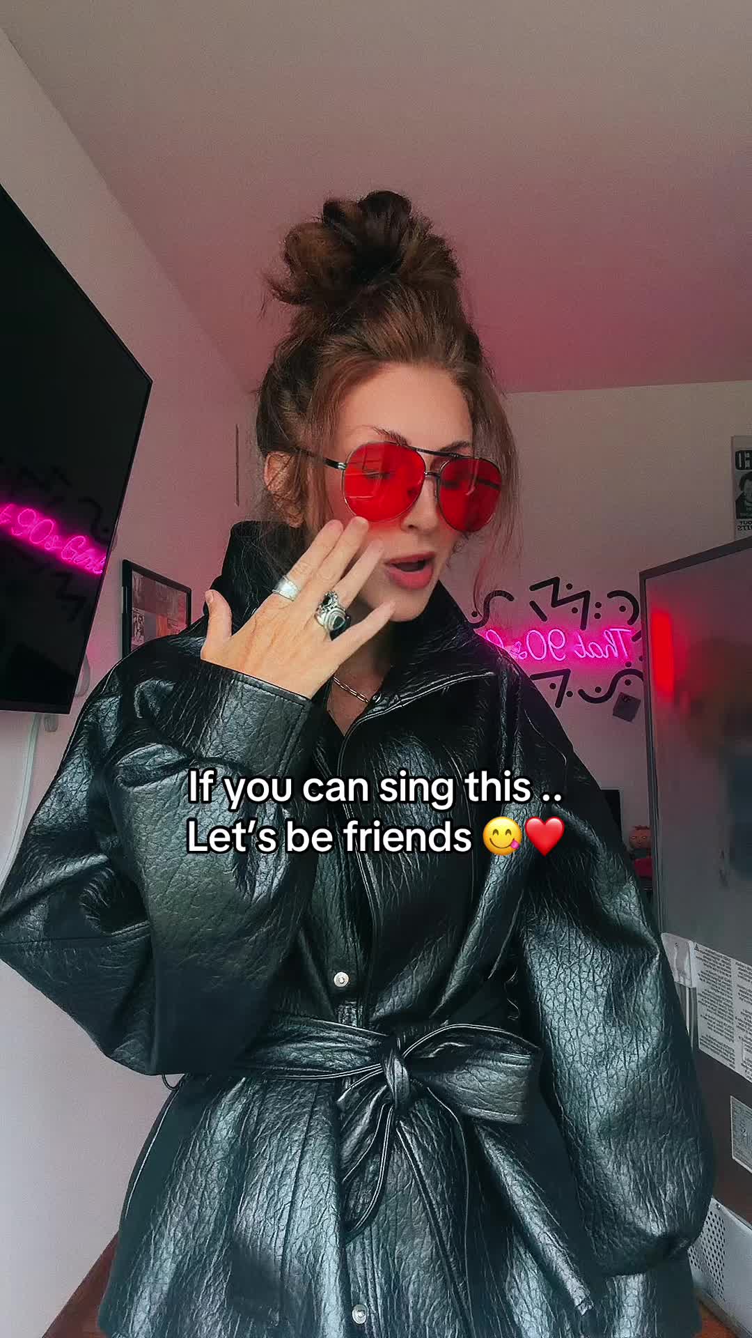 @🫠🦋That 90s Girl🦋🫠