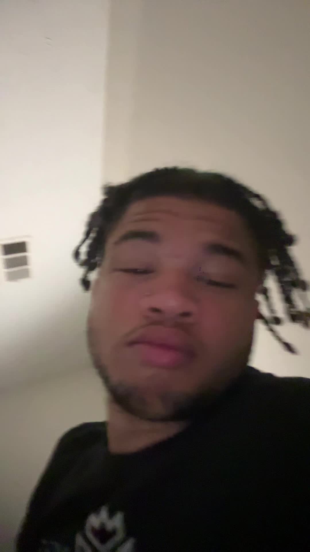 @Dee