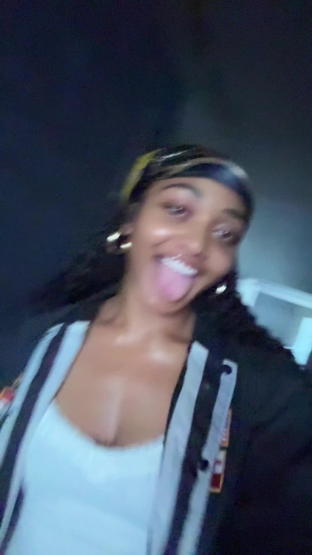 @jjaneedoee