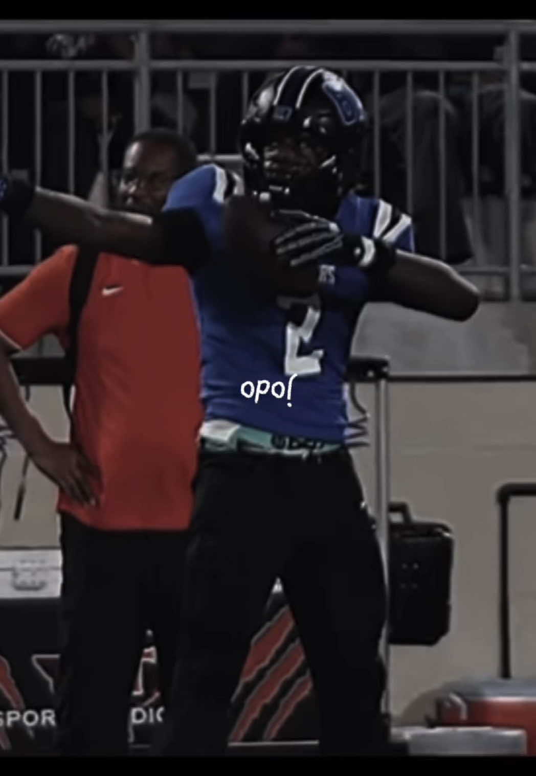@opoſ