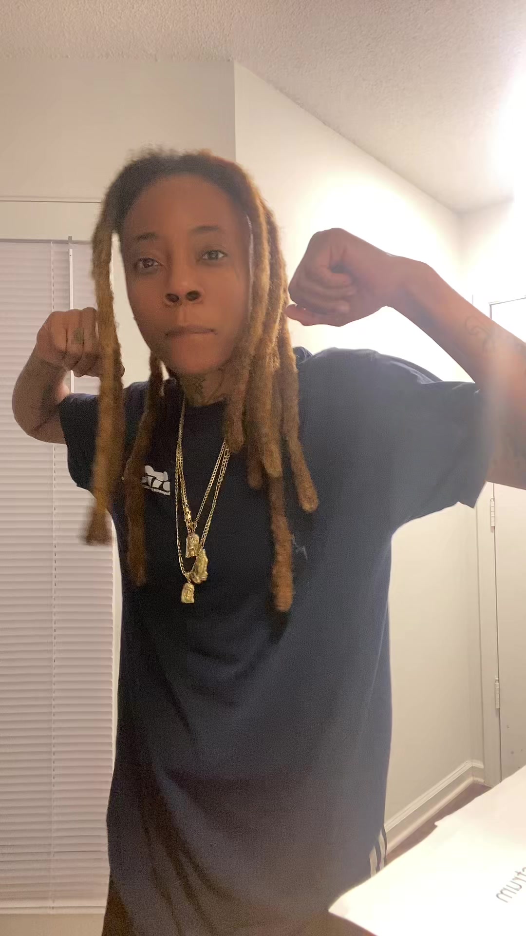 @lil_hot5