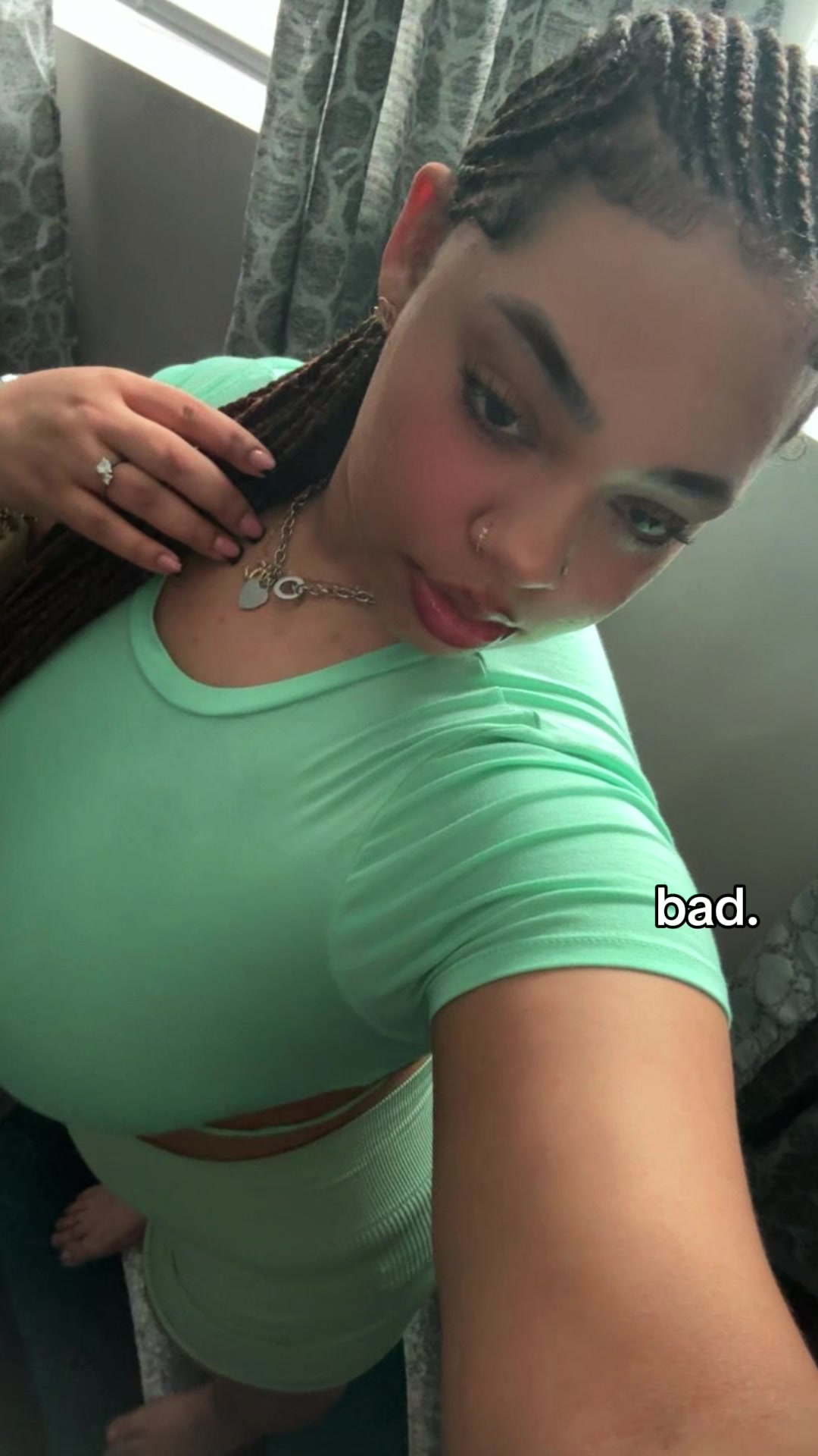 @Her_Her_Her