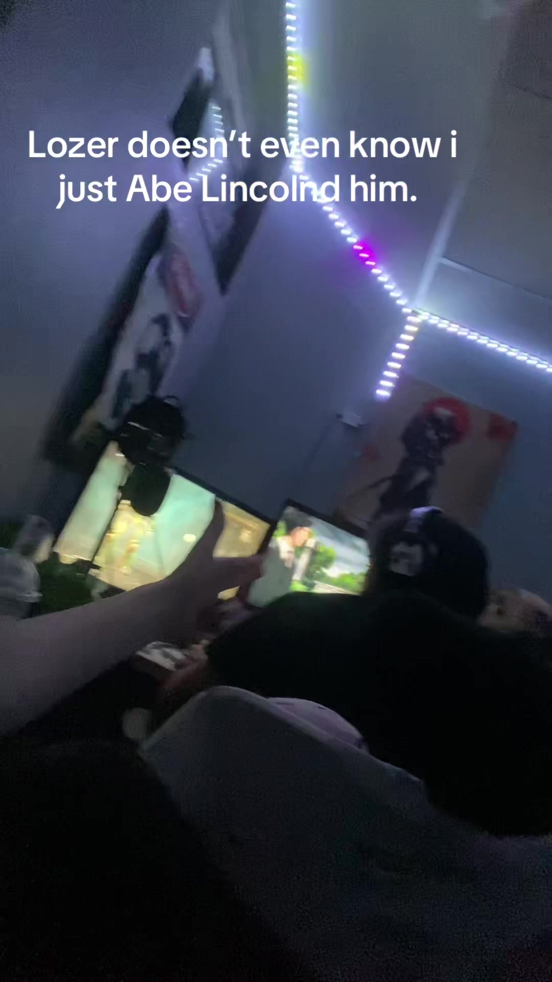 @Glitchscreen