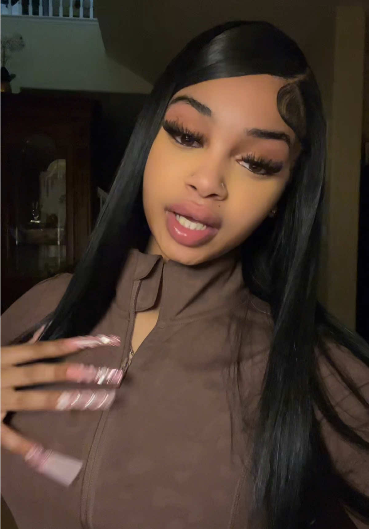 @Niki🧞♀️