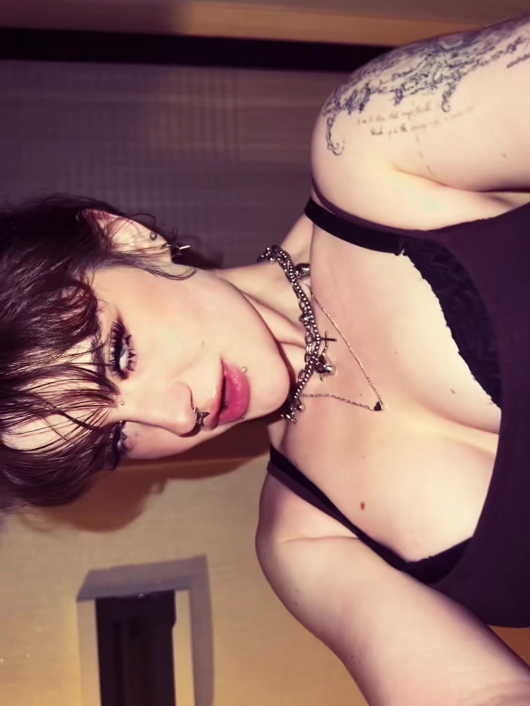 @h3r01nYA