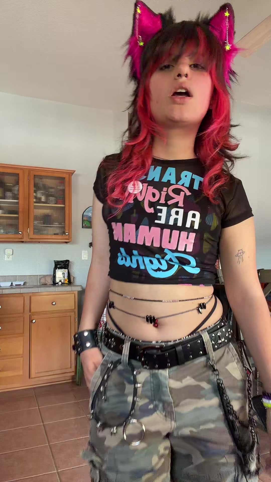 @non binary twink ๐