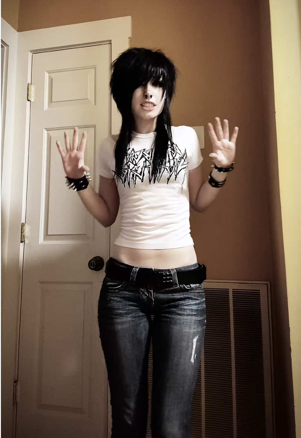 @✞Al0n3W1thM3L0dy✞