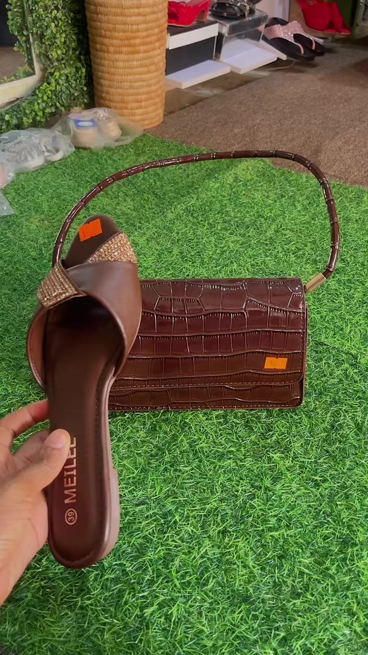 @Shoes|Bags|skoolitem in Bauchi