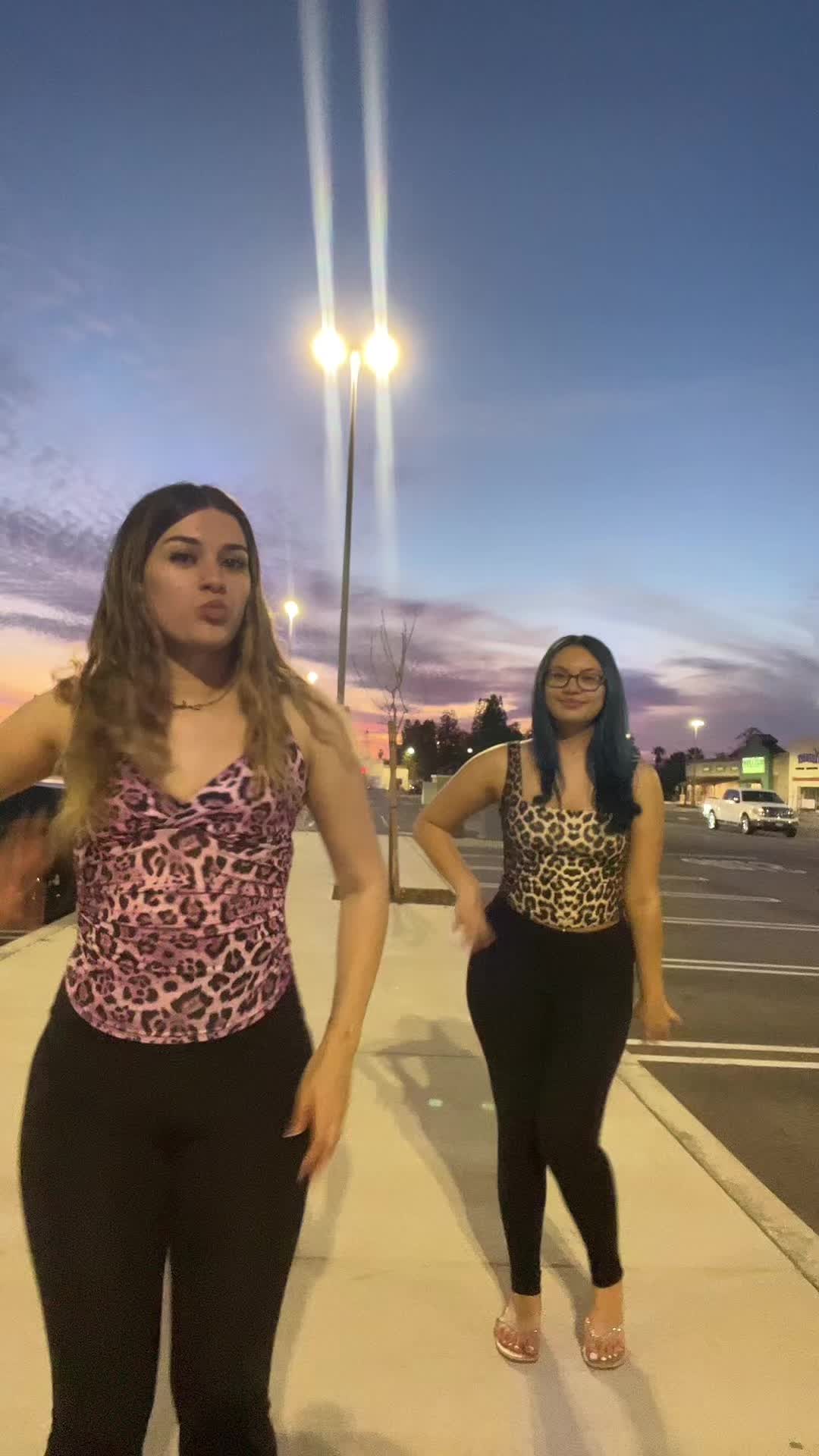 @🤪