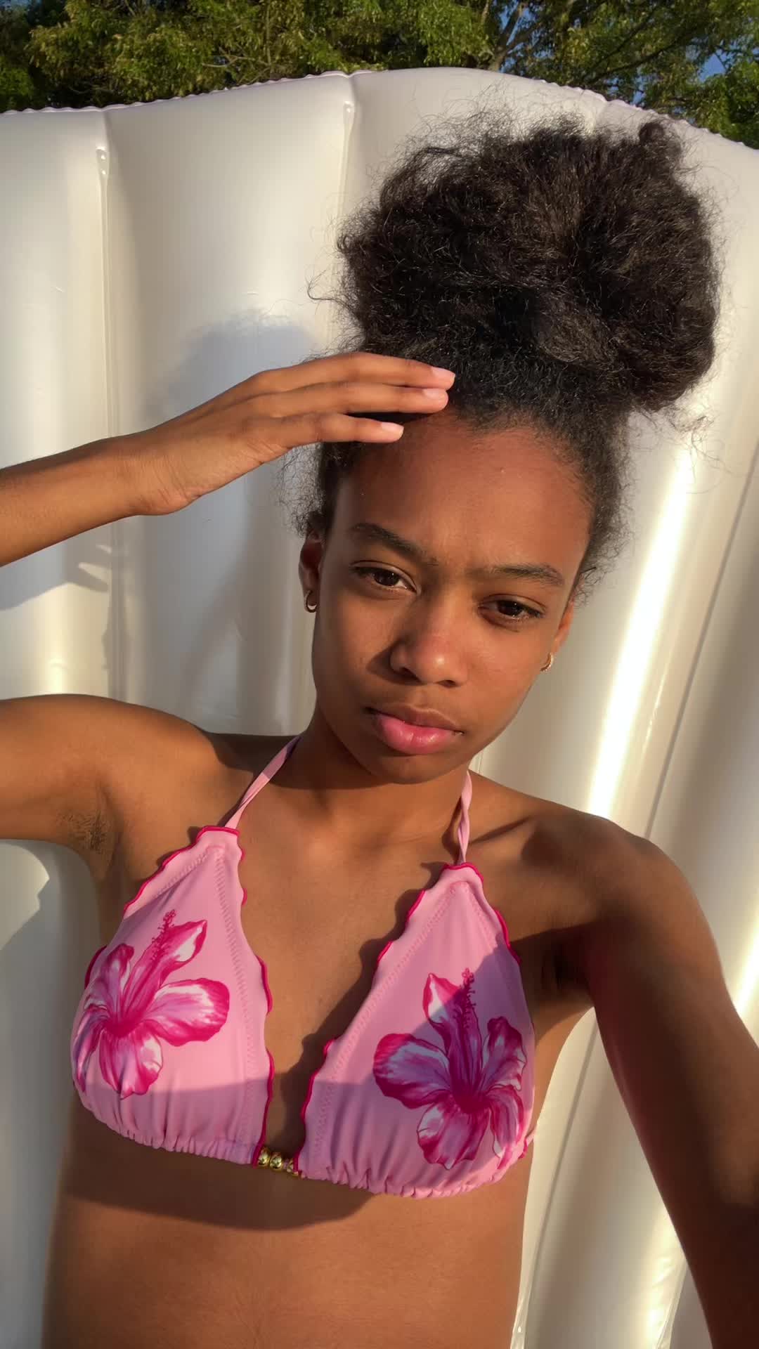 @pr3ttyliyah4