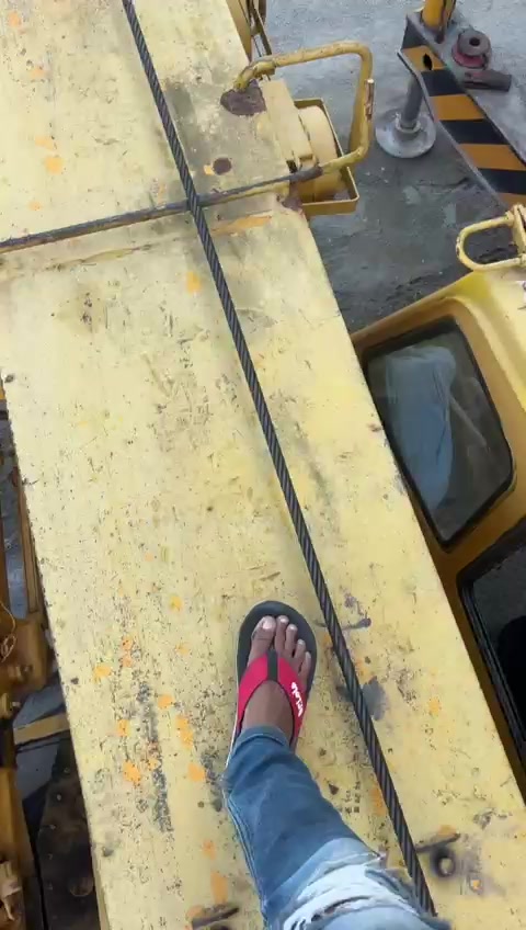 @Intan Crane service( ICS)