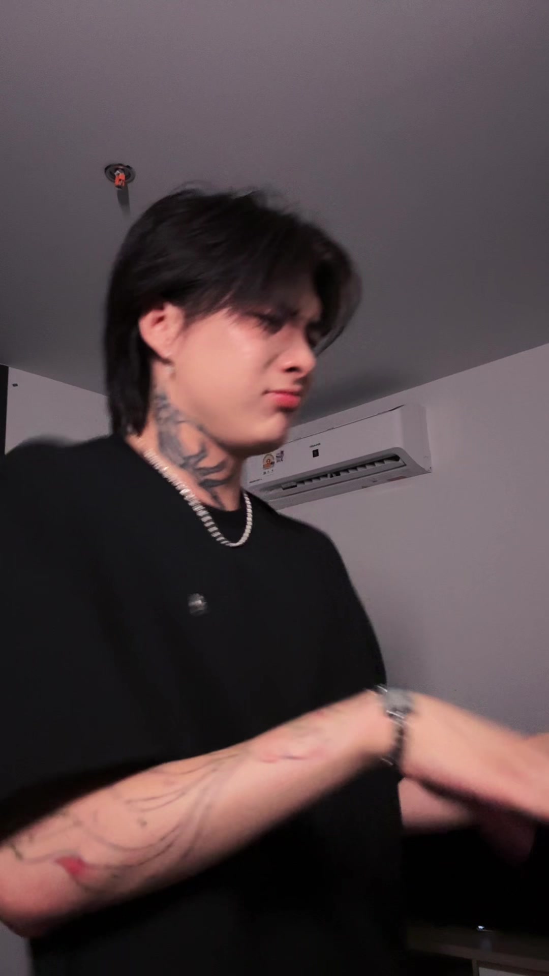 @TEN YUJIN