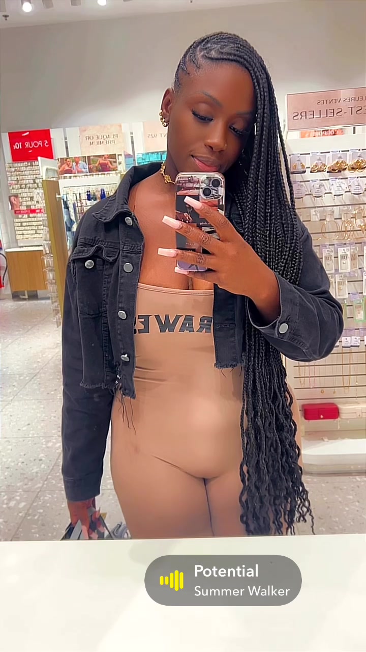 @FEMME D’ÉLITE 👑