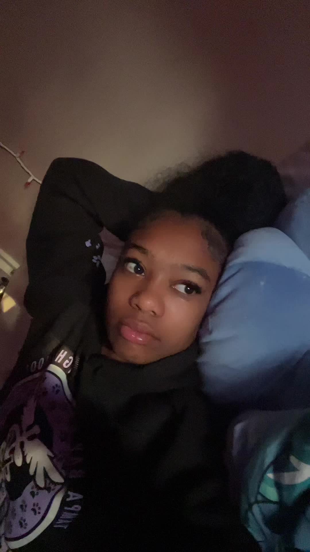 @pr3ttyliyah4