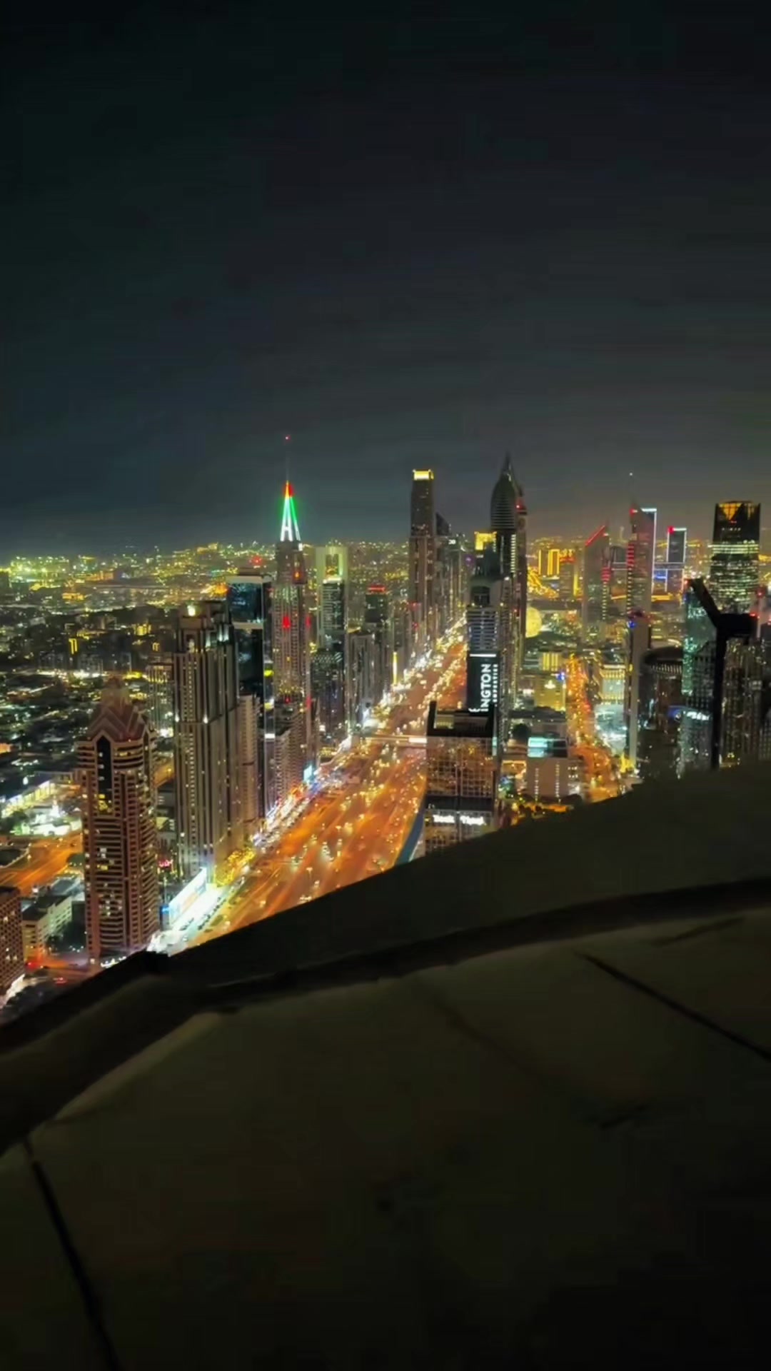@dubai