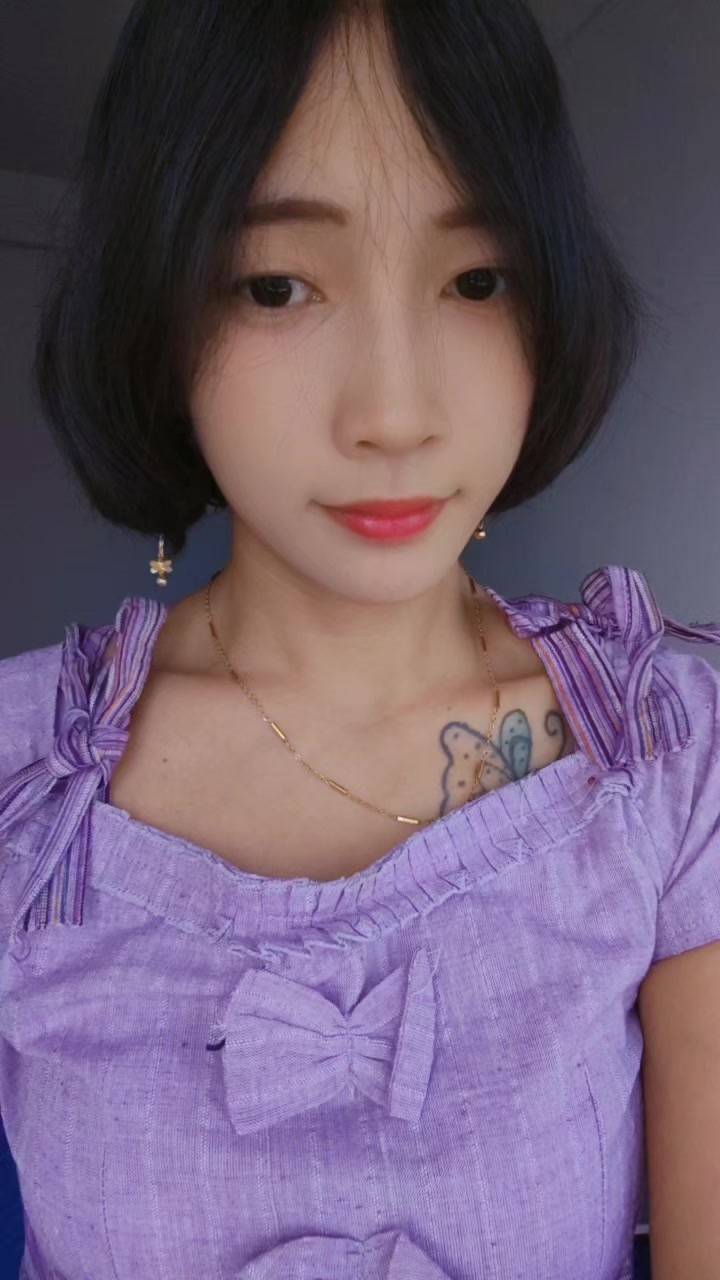 @🌿Kay Thi Khaing🌿(ဖြူးသူလေး)