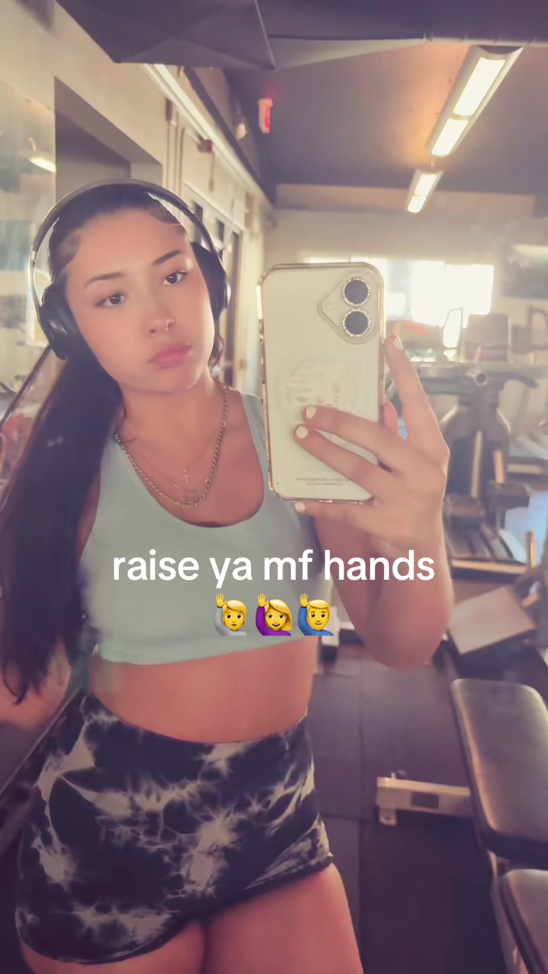 @🧟&zwj;♀️