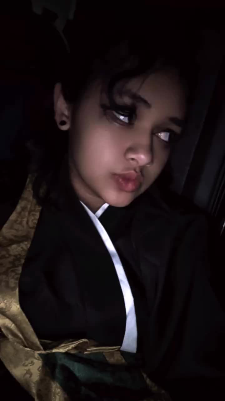 @𝚜𝚊𝚝𝚘𝚛𝚞 𝚕𝚒𝚌𝚔𝚎𝚛 👅