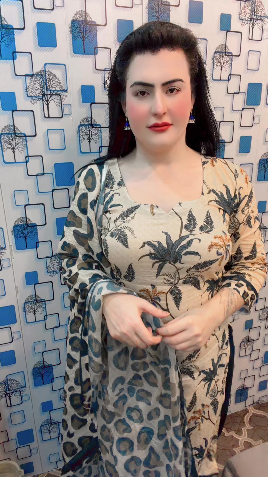 @Riya Khan34