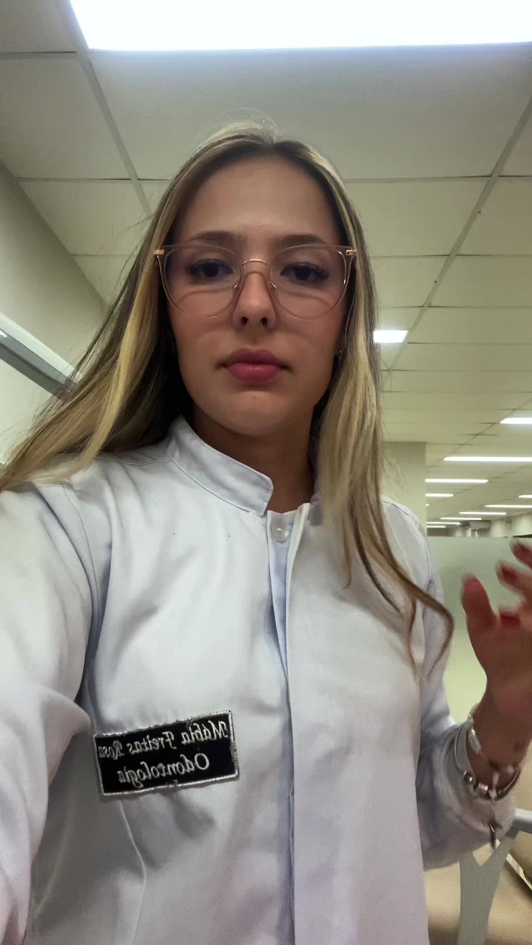 @Mábia