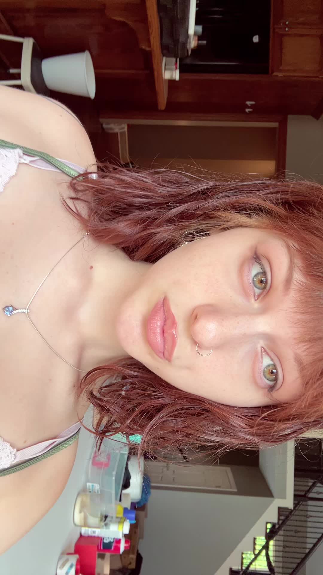 @v <3
