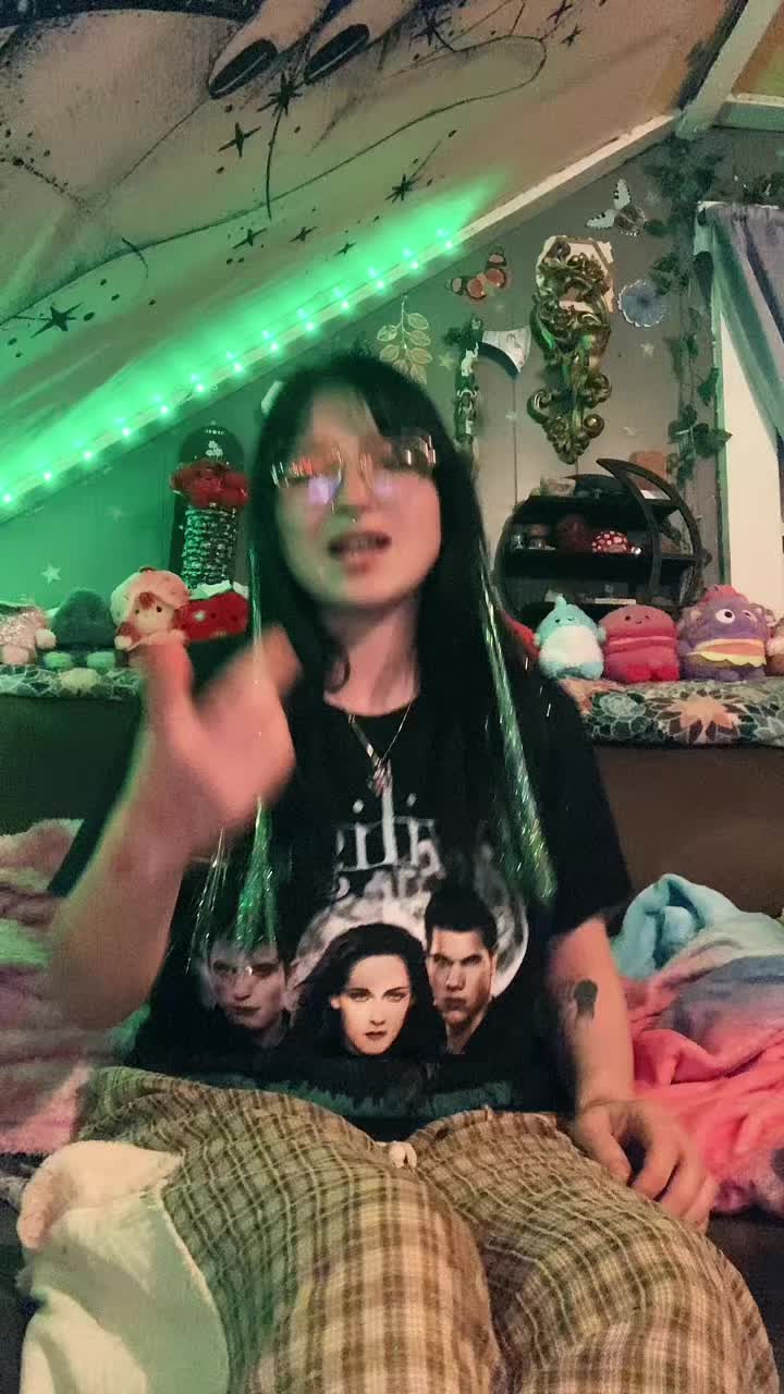 @ali 🕸️💗