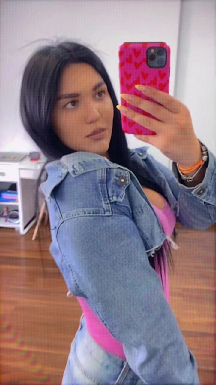 @Valentina🎀