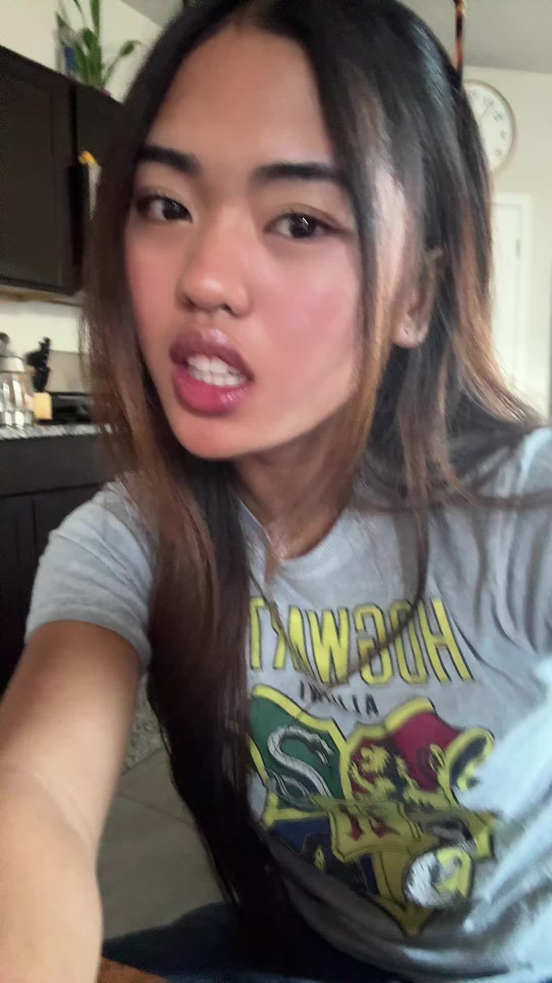 @ahsmellycat