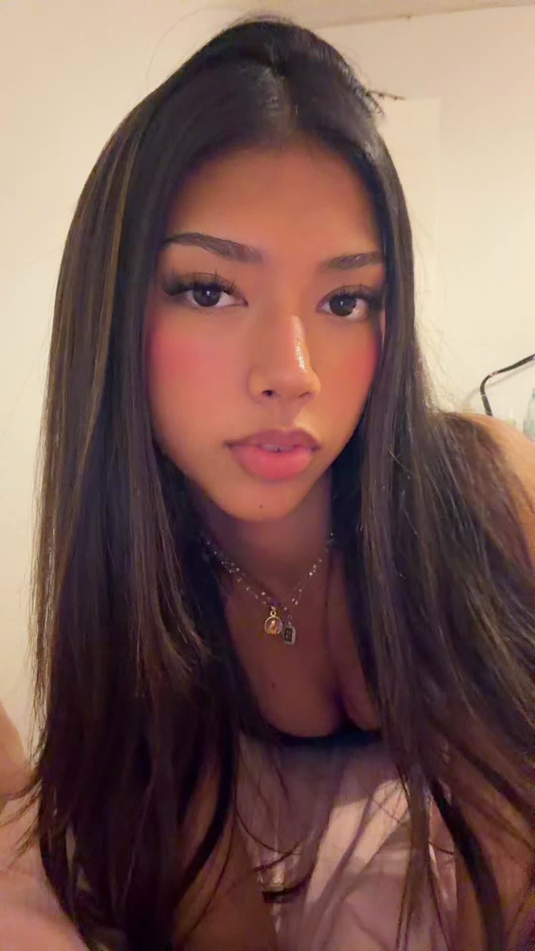 @︎︎