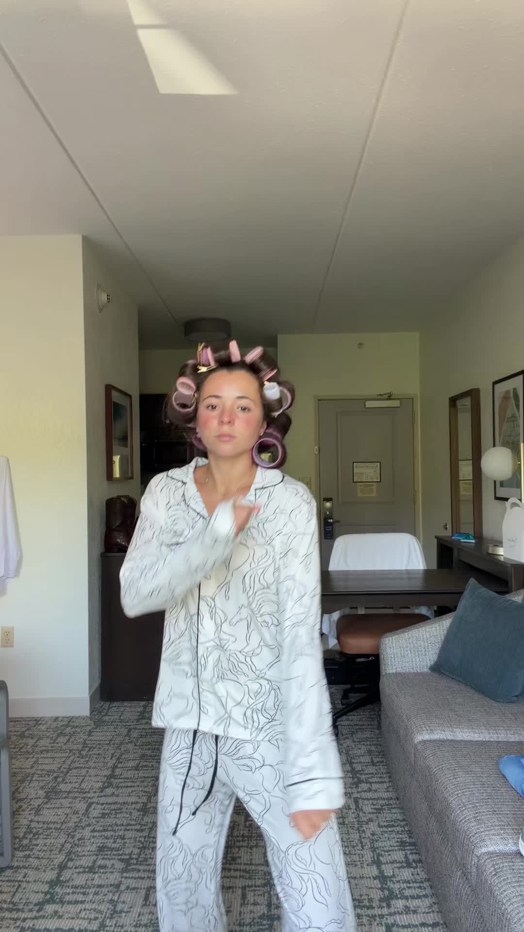 @Ana