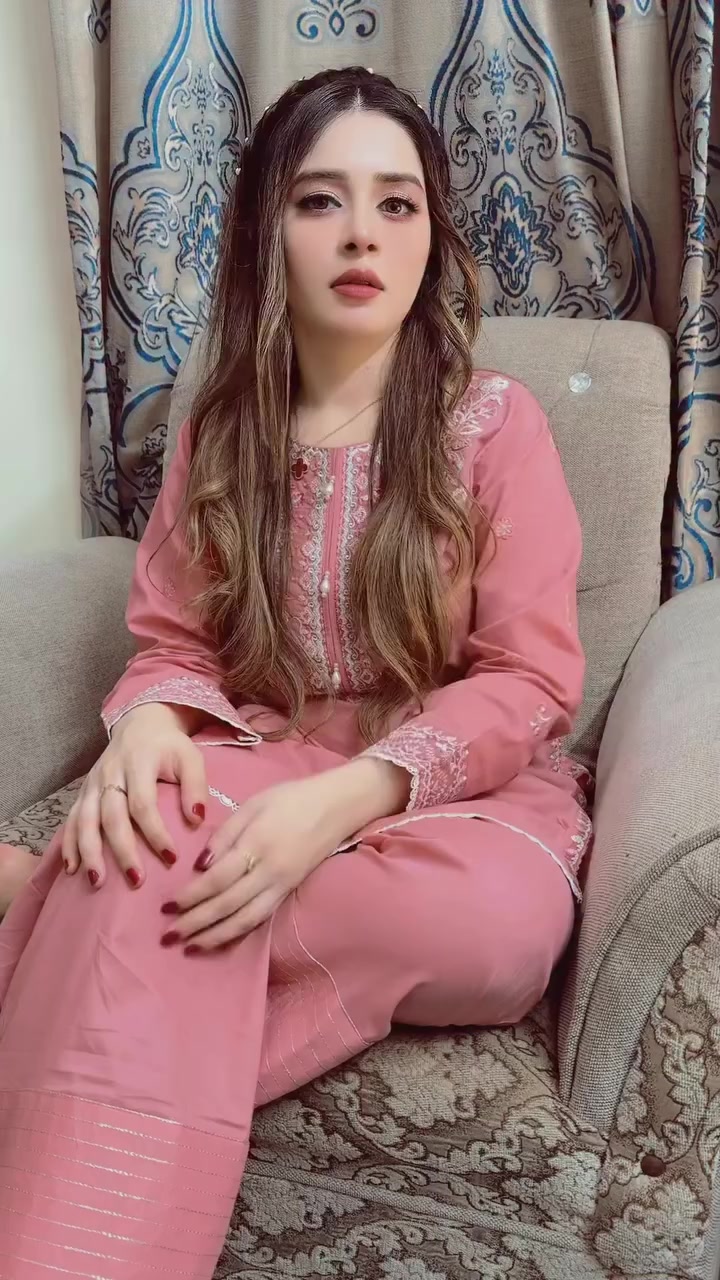 @iqra_khan