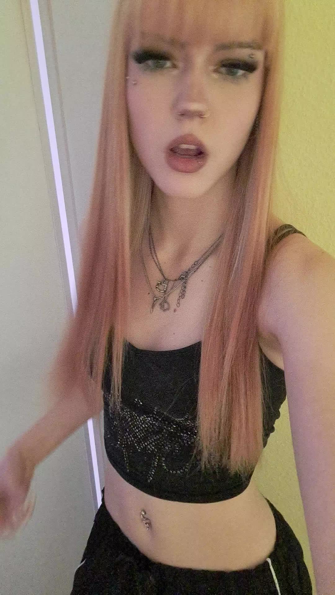 @𝒻🧚🏼&zwj;♀️