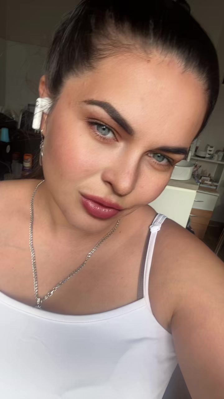 @kominvika