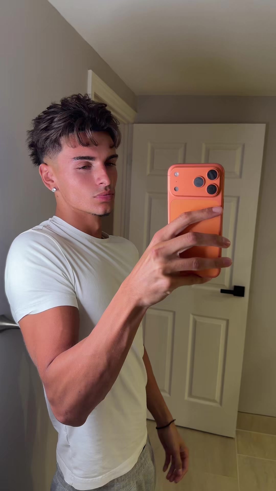 @chris.nikoo