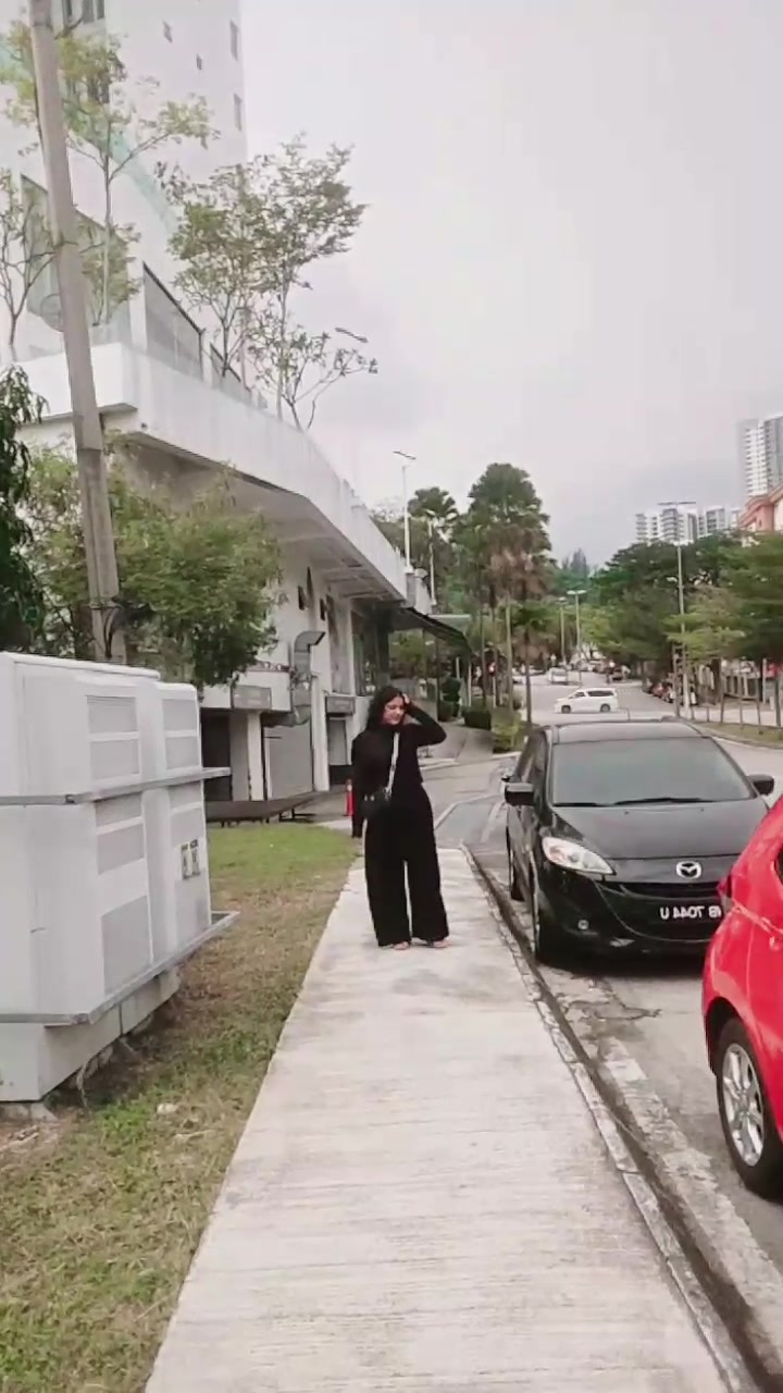 @Manu Mehra 🇲🇾