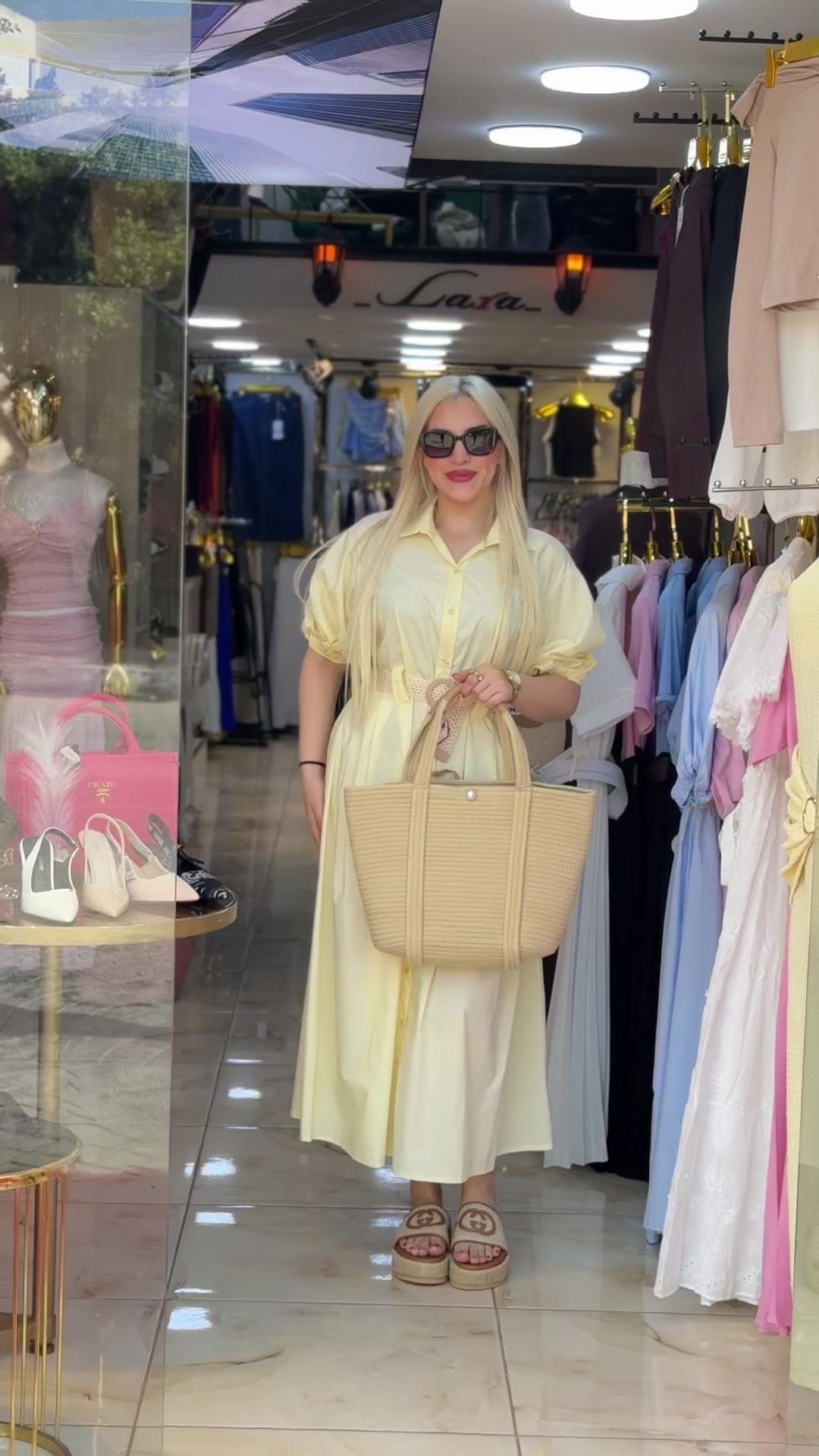 @Boutique Lara Akid