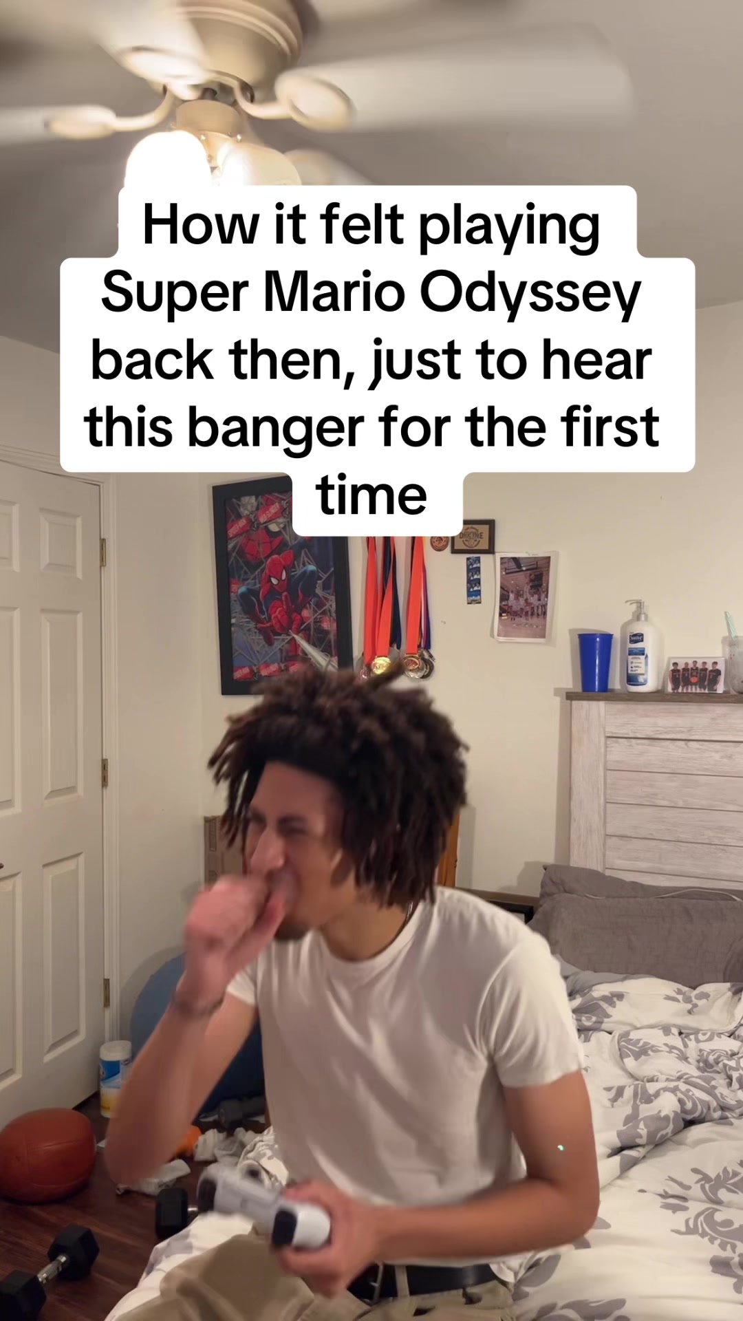 @ITZZ$kovie