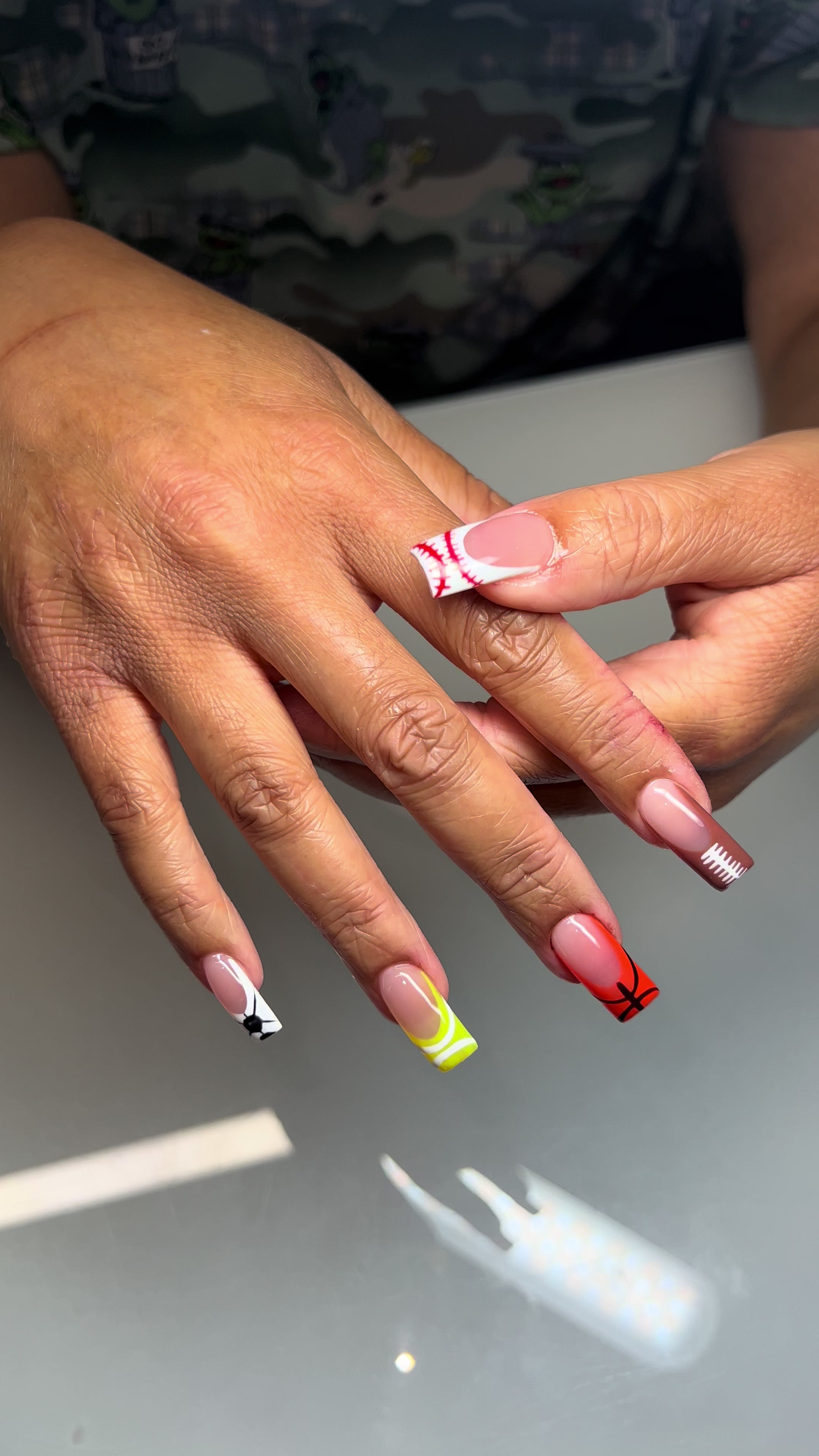 @lizthenailtexh