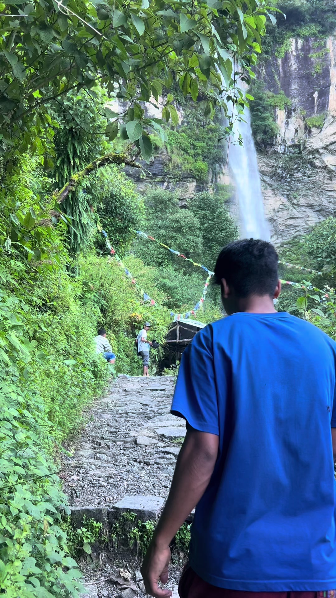 @The_रेsHu🥷