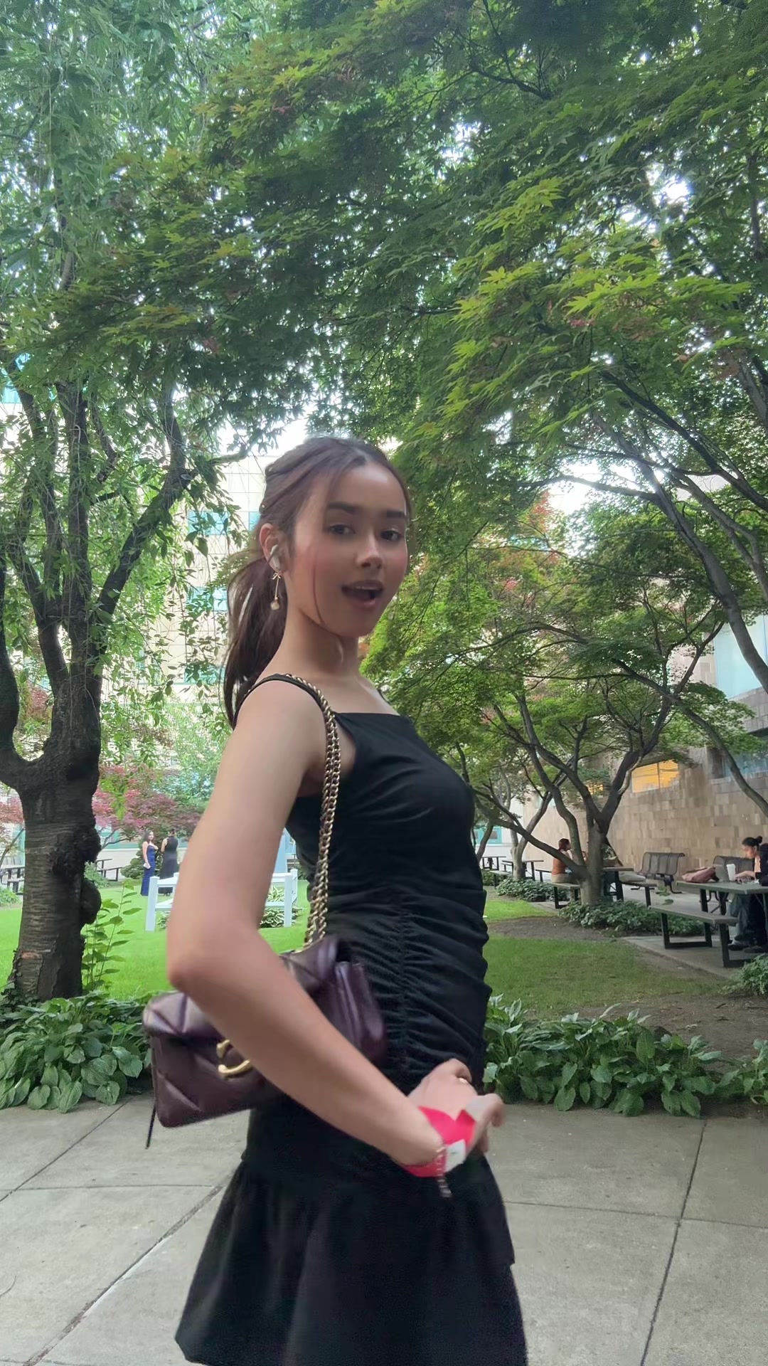 @moonviiiii