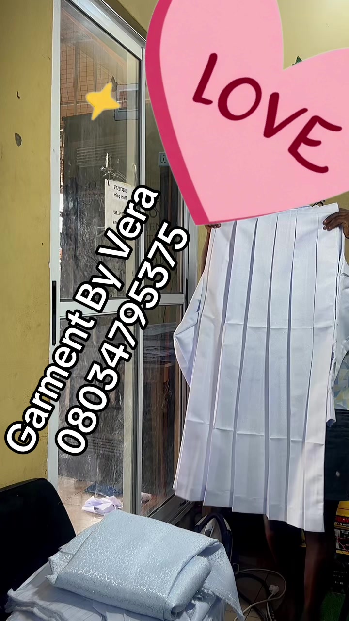@GARMENT BY VERA