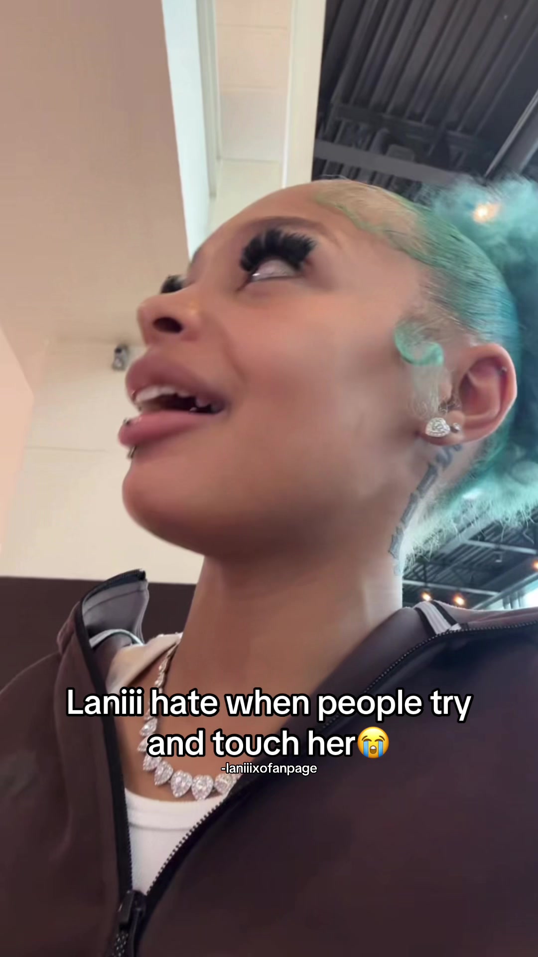 @Laniiixo