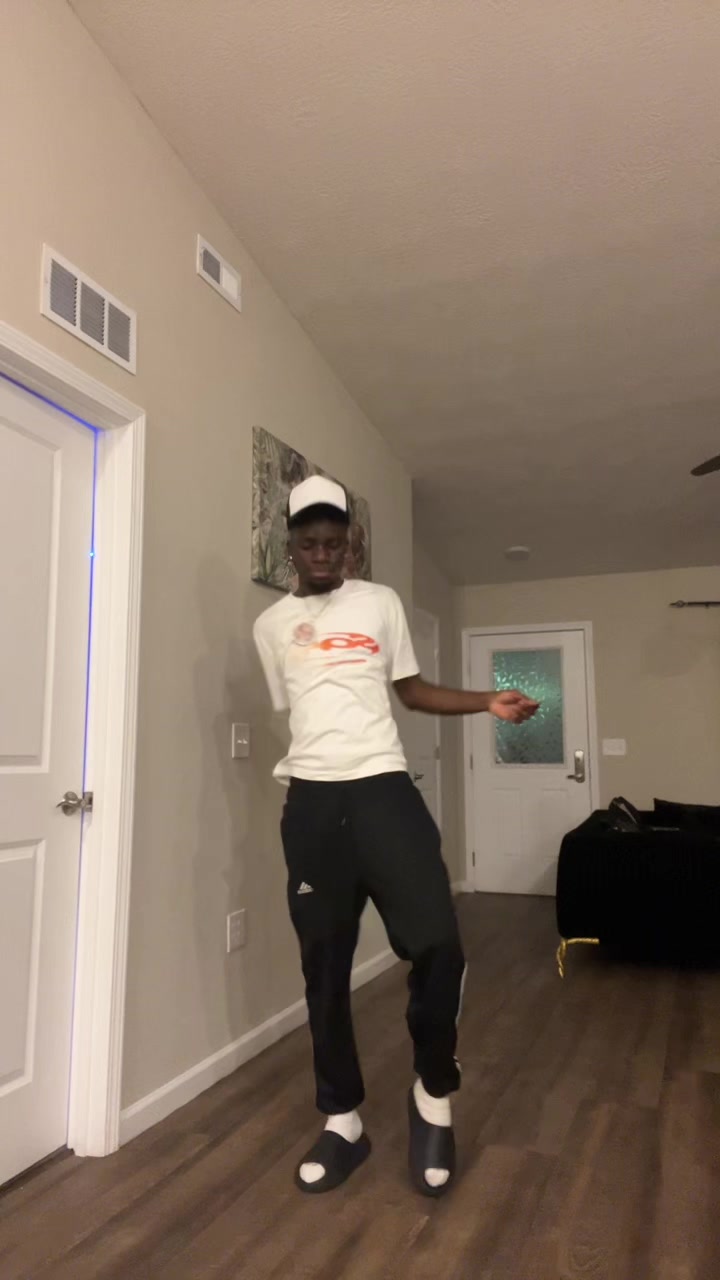 @joshua_Olenga