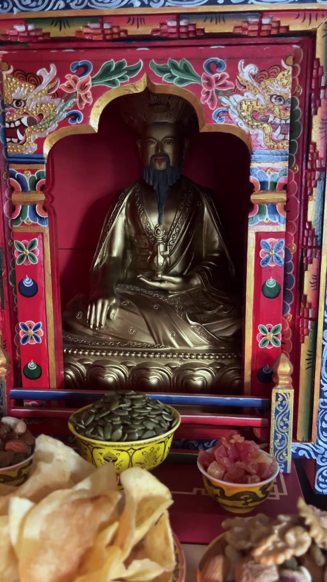@ཝང་བཟངམོ་བསོད་ནམས་བུ་ཁྲིད།