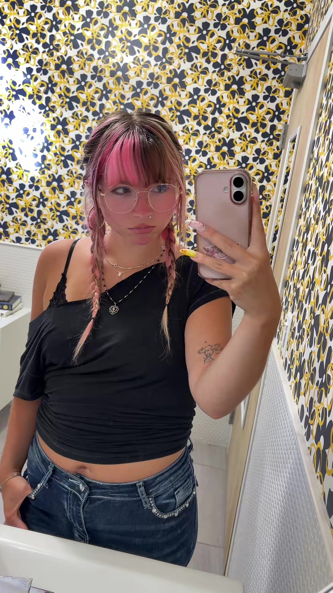 @yeeitskee