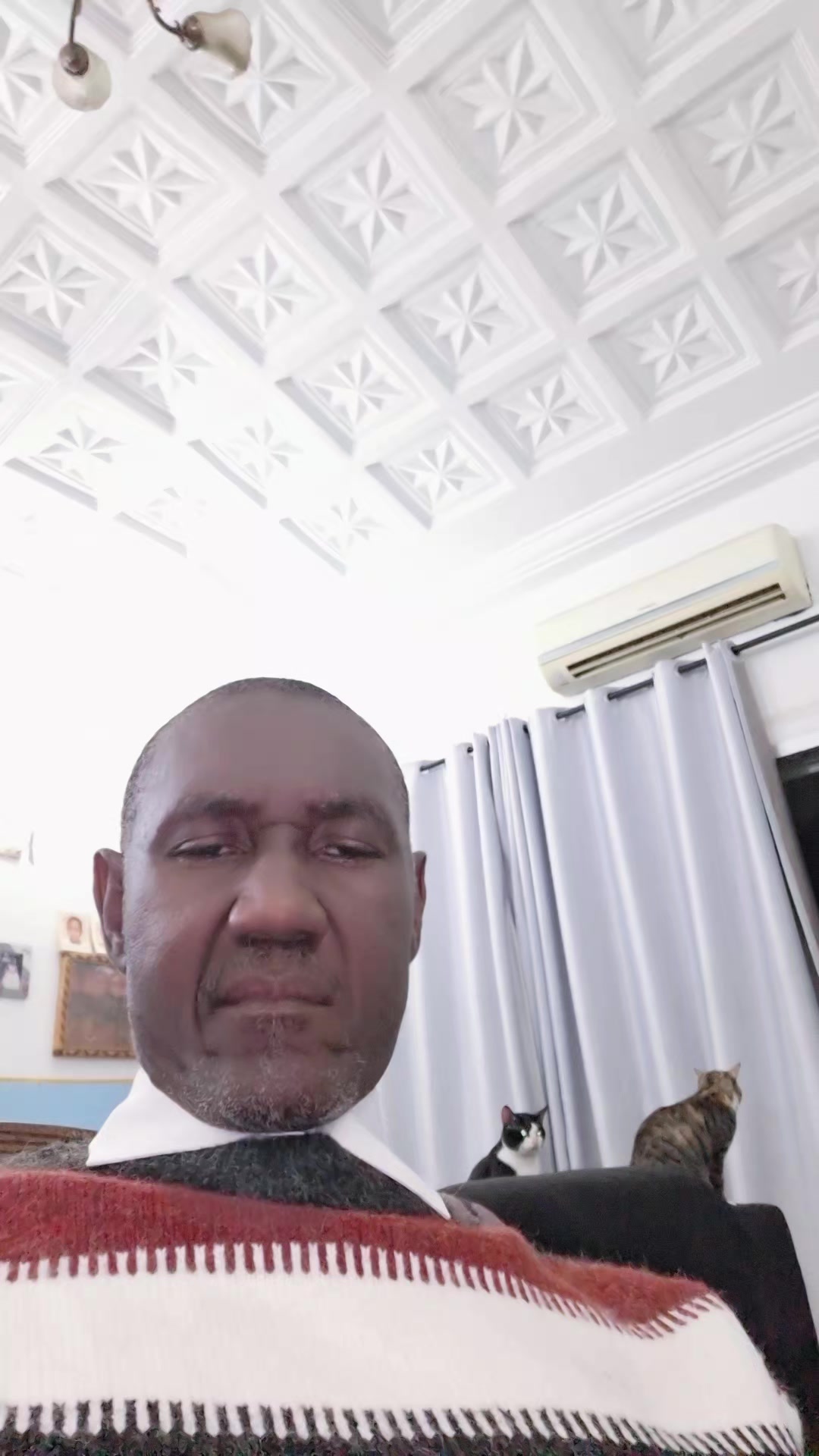 @T
